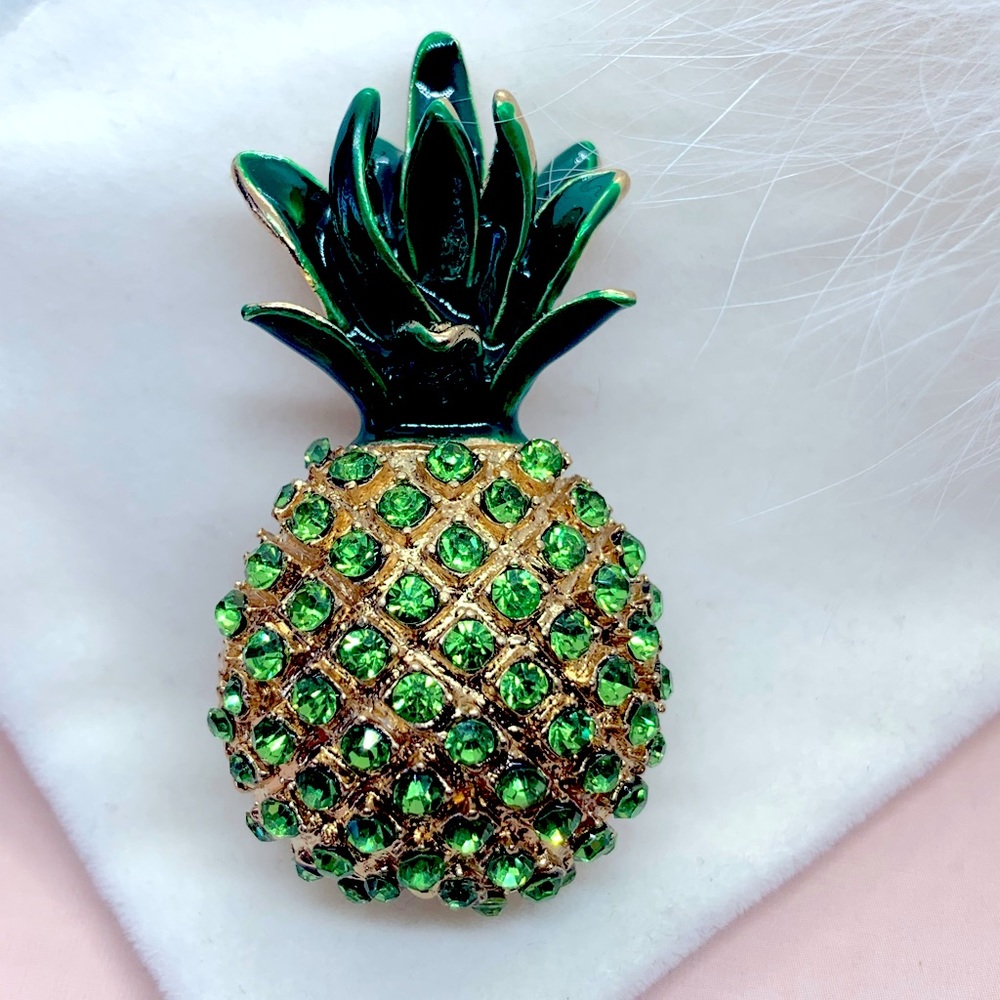 Rhinestone Pineapple Brooch